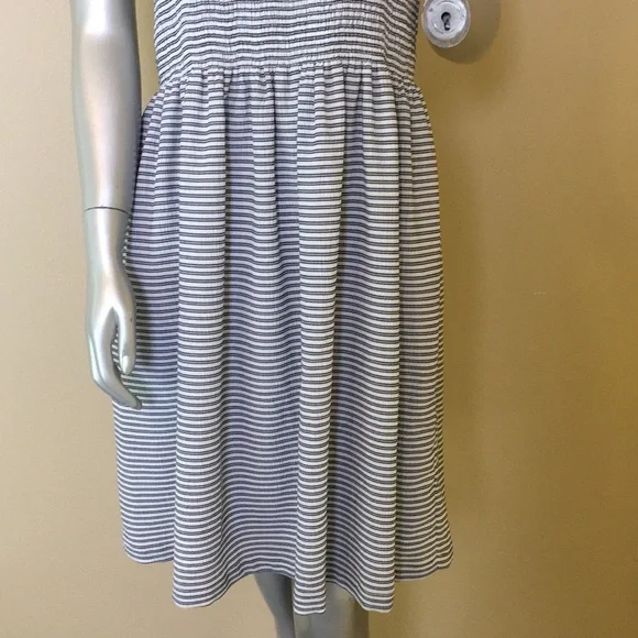 MADEWELL | Texture & Thread Smocked Dress in Stripe - Picture 7 of 16